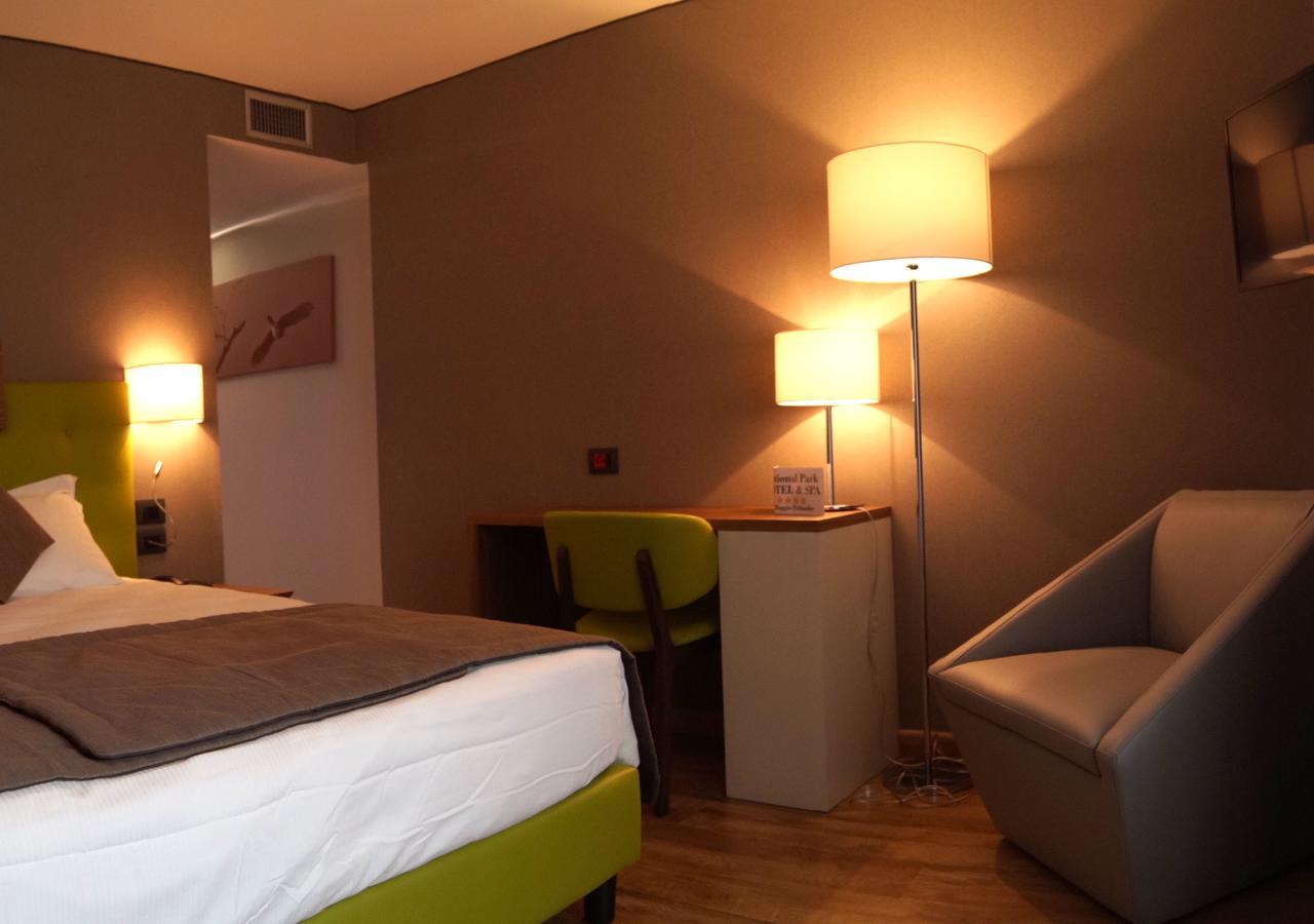 National Park & 4*